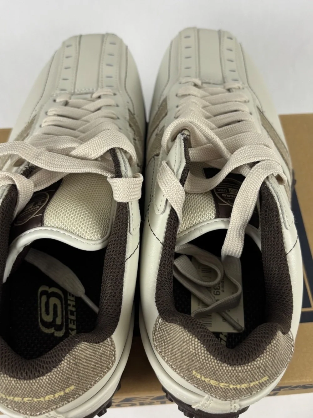 Skechers, Cream, Leather, Lace-Up, Sneakers, Brown Accents, size 8.5 urban track